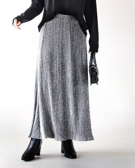 Soft and light velour skirt