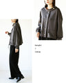 Stand-up collar with gold buttons for a comfortable fit