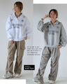 Creates a relaxed look. Collared logo sweatshirt top