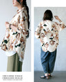 品よく大人の肌になじむ花柄シャツ