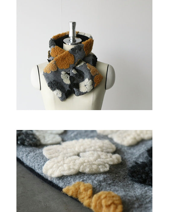 巻くだけで顔まわり華やぐ 大人可愛いボアマフラー