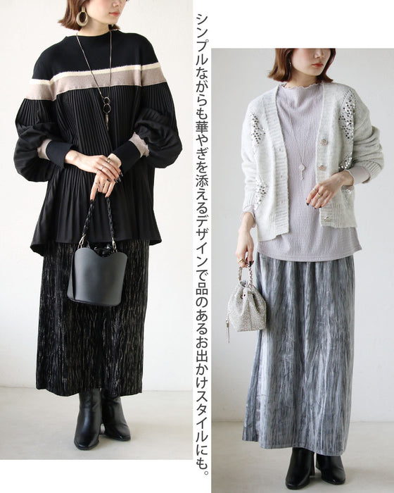モードにキラめきを纏う 大人のベロアスカート