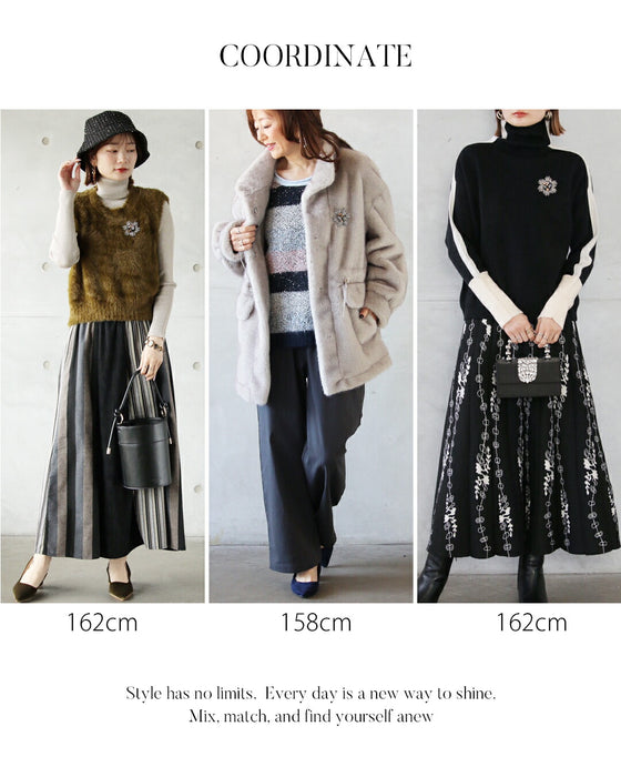 装いに、ひとさじのラグジュアリー ビジューブローチ