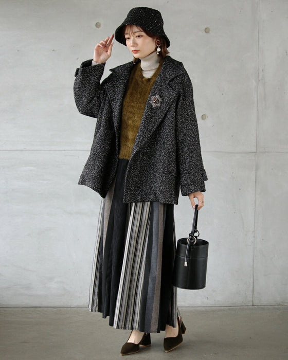 装いに、ひとさじのラグジュアリー ビジューブローチ