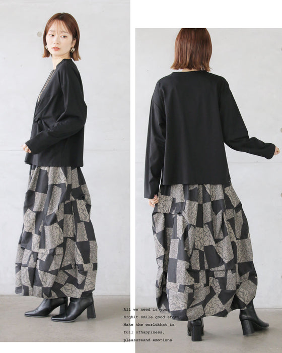 シンプルにひとくせ癖 こなれ感が生まれる変形トップス。