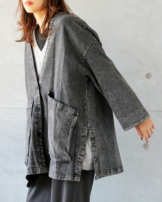 羽織るだけでこなれ感が決まるゆったりデニムジャケット