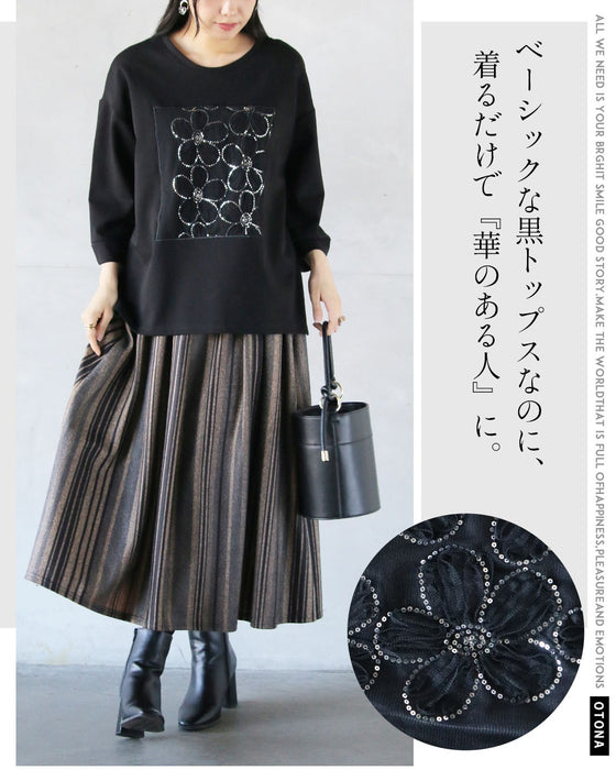 惹かれる 花×煌めき ラフに着られる上品トップス