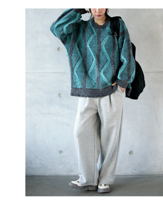 ラフに映えるしっとりベロアの大人柄ゆるニットトップス