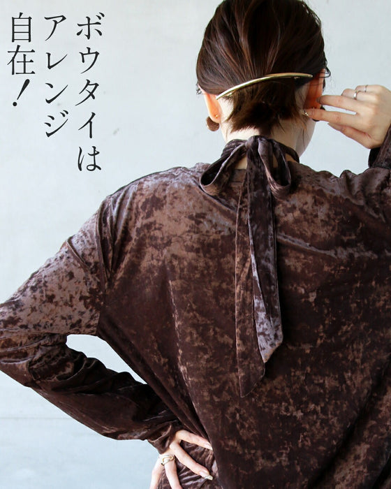 1枚でムードを纏う 大人の艶を引き出す ボウタイ付ベロアトップス