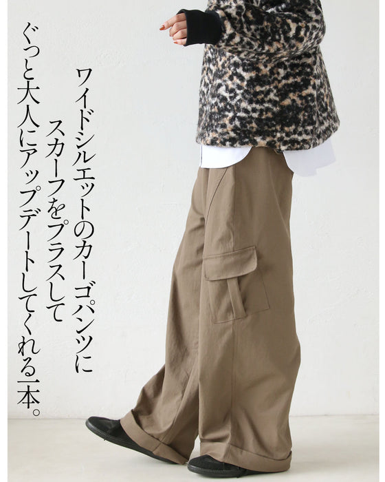 いつものカーゴがこなれ顔スカーフ付きカーゴパンツ