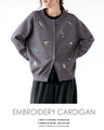 大人可愛い抜け感を。アクセント刺繍カーディガン