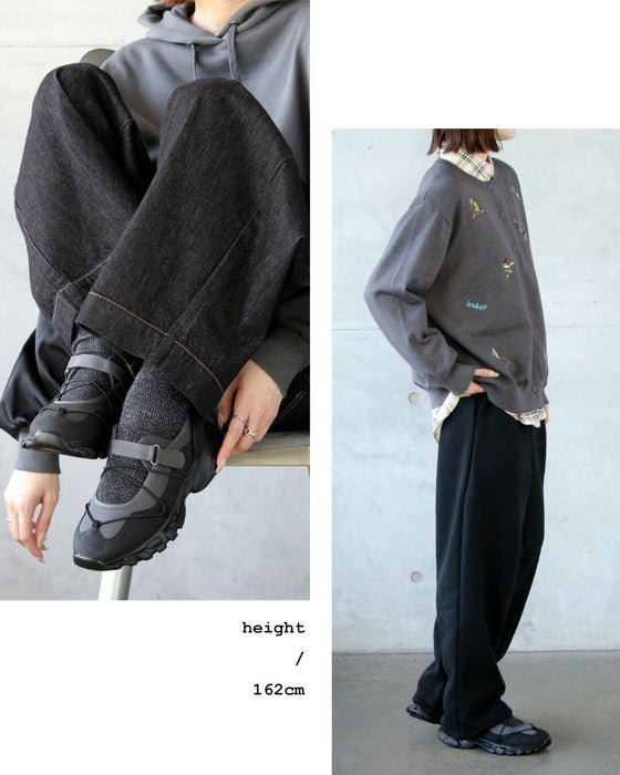 足元から“今っぽさ”を。驚くほど軽い、モードに映える大人スニーカー