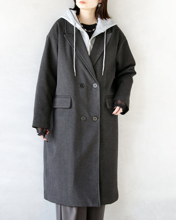 抜け感もカッチリも楽しめる“フードが外せる”2WAYテーラードコート