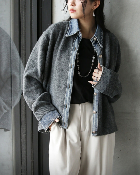 1枚でレイヤード風の洒落見えが完成する デニム×ニットの主役級カーデ