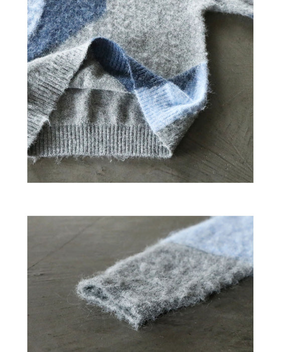 着るだけで映える ゆるっとふんわり配色ニット