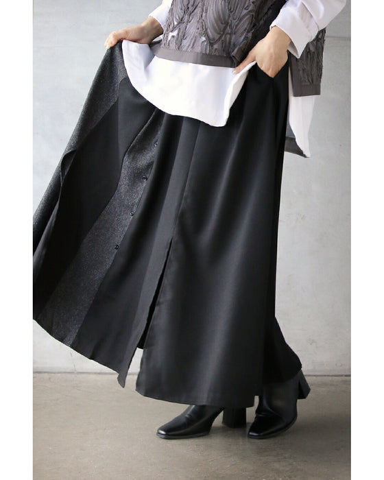 スッキリ見えと抜け感生む 異素材×スリットの大人モードスカート