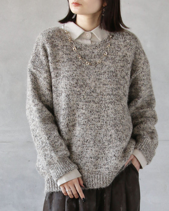 品のある抜け感を。大人のミックスカラーニット