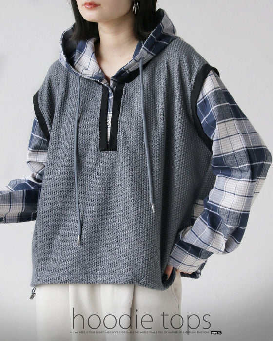 一枚でラフに映える。異素材レイヤード風トップス