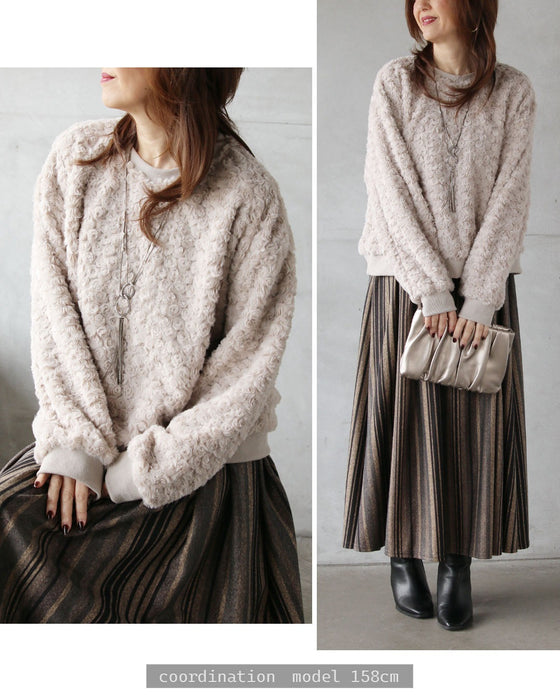 ローズ調ファーで品良くこなれる フェイクファートップス