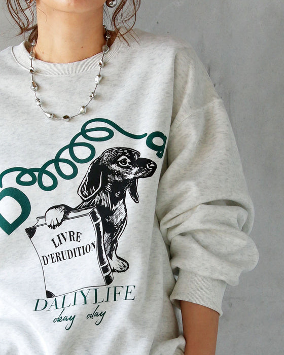 大人コーデにちょうどいい可愛さ 遊び心あるワンちゃんスウェット