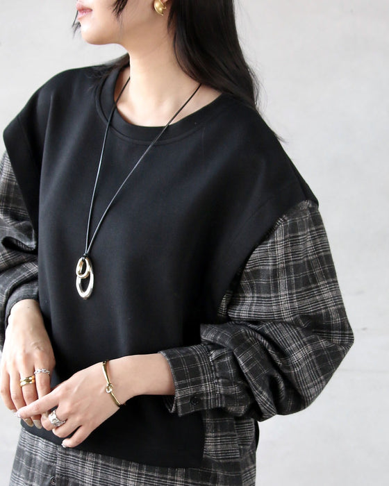 モード感と大人可愛さを一枚で チェック柄ドッキングトップス