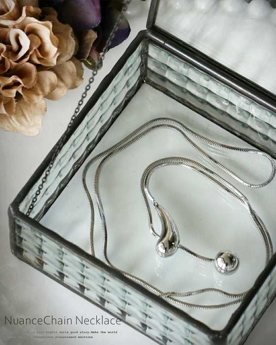 好みで長さをアレンジ！ニュアンスチェーンネックレス