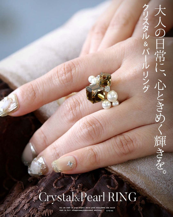 大人の日常に、心ときめく輝きを。クリスタル&パール リング