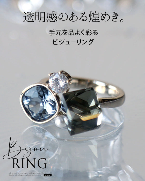 透明感のある煌めき。手元を品よく彩る、ビジューリング