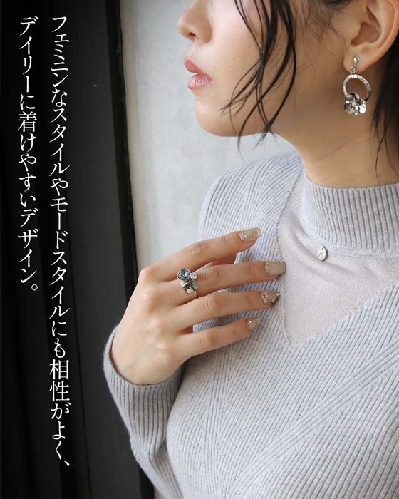 透明感のある煌めき。手元を品よく彩る、ビジューリング