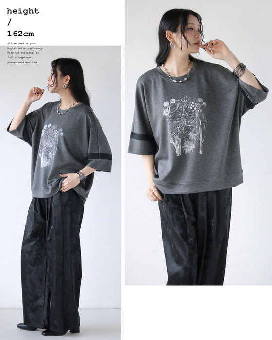 カジュアルにもきれいめにも振れる、大人のためのデザイントップス