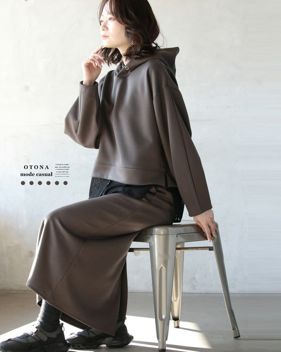 ひと工夫で差がつく、大人のパーカーセットアップ