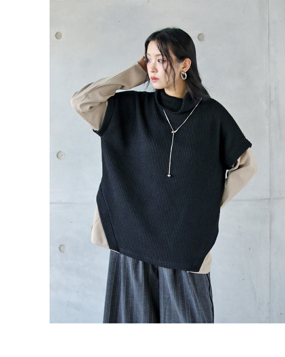 計算された切替が美しい、異素材ハイネックトップス
