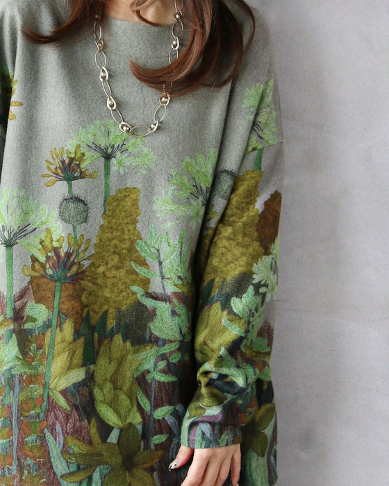 絵画をまとう 日常に溶け込む、上品花トップス