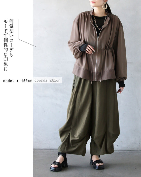 楽なのに洗練。立体タックパンツ