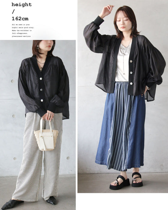 上品に光を透かす、洗練シアーアウター