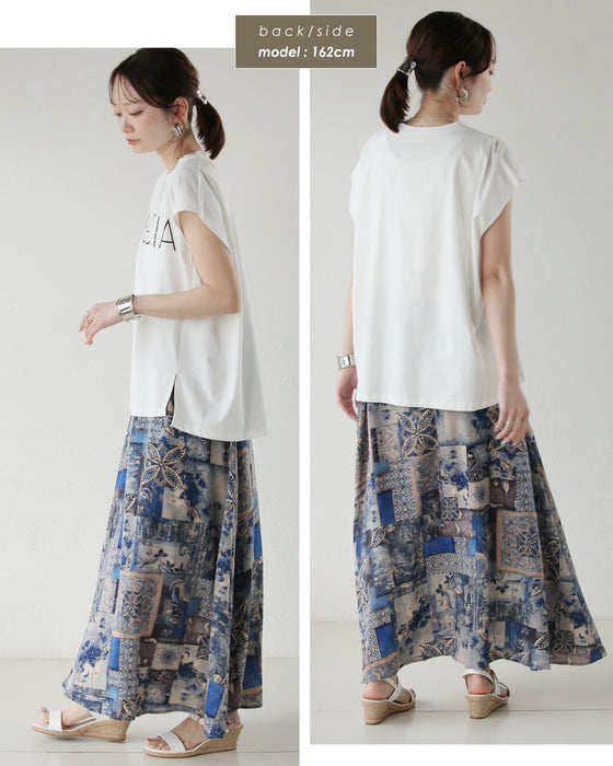 さりげない輝きで差をつける。大人のロゴTシャツ