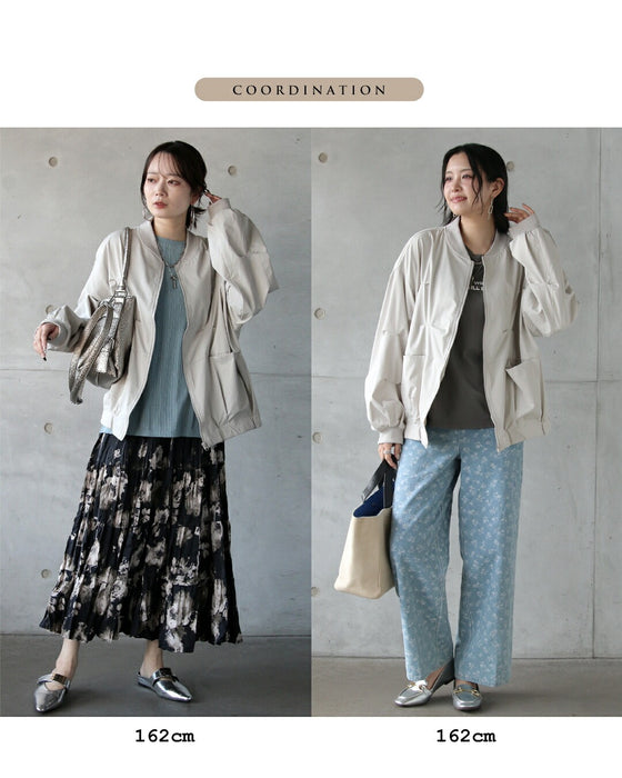 タックで魅せる、洗練ブルゾン