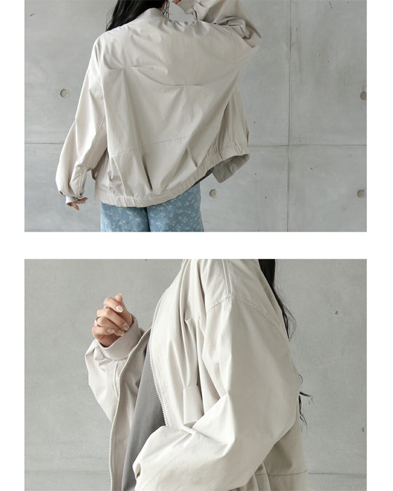 タックで魅せる、洗練ブルゾン