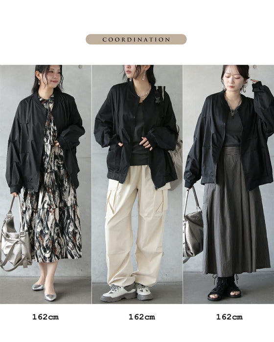 タックで魅せる、洗練ブルゾン