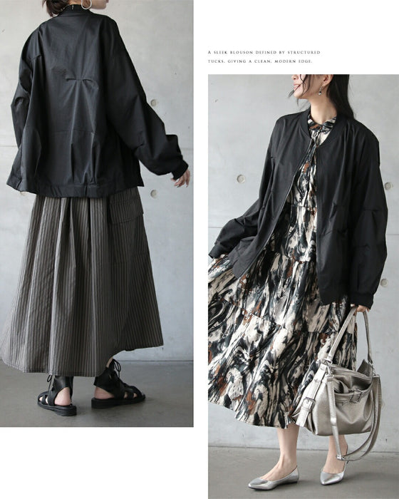 タックで魅せる、洗練ブルゾン