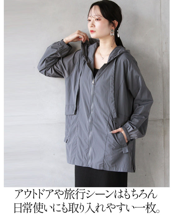 軽さも、佇まいも。大人のためのフードアウター
