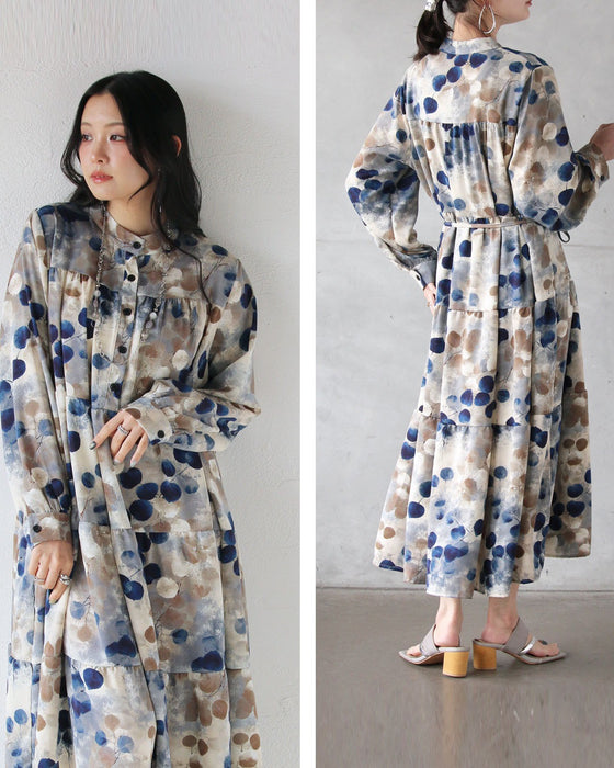 水彩を纏う。爽やかに揺れるティアードワンピース