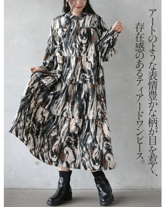 一枚で完成する、アートを纏うモードワンピース