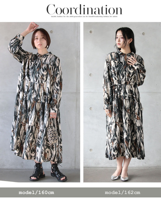 一枚で完成する、アートを纏うモードワンピース