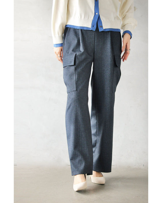 ひと癖ある上品さ 美脚ストレッチストライプパンツ