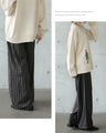 センス光る艶ストライプのワイドパンツ
