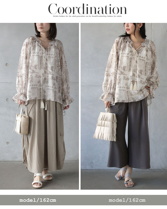 風をはらんで美しく。エアリー・ペイズリーブラウス