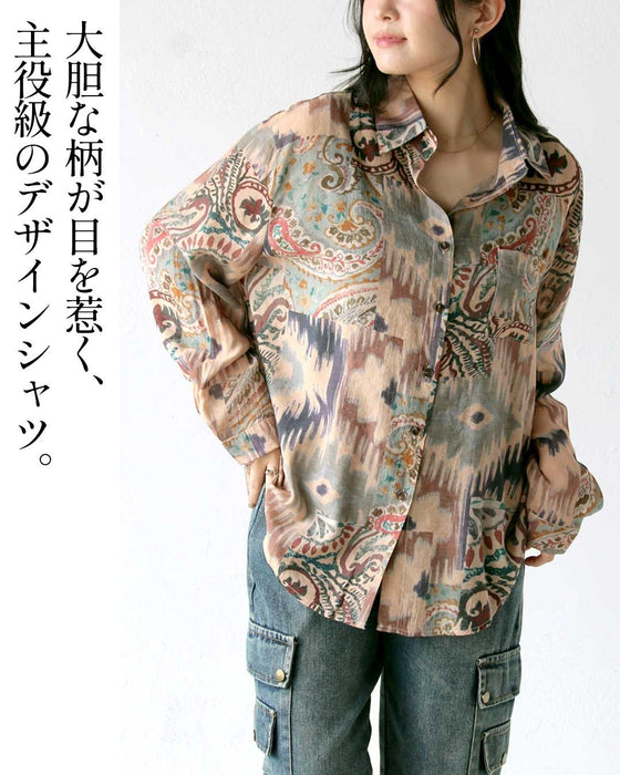 大人にちょうどいい華やぎ、エアリーなこなれ柄シャツ