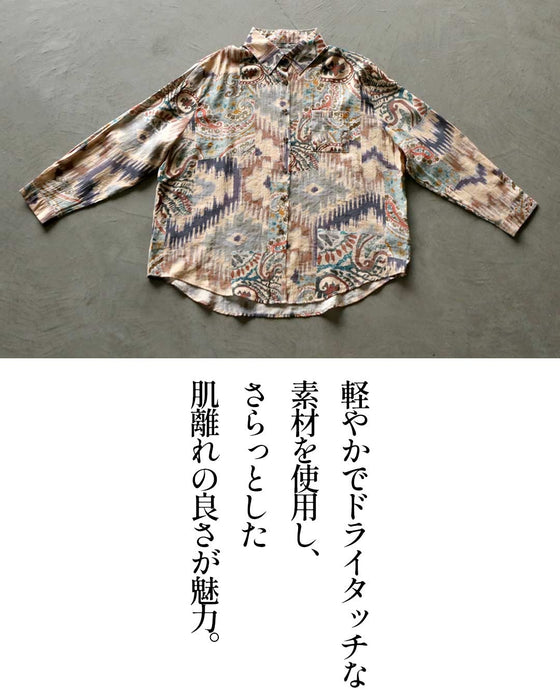 大人にちょうどいい華やぎ、エアリーなこなれ柄シャツ