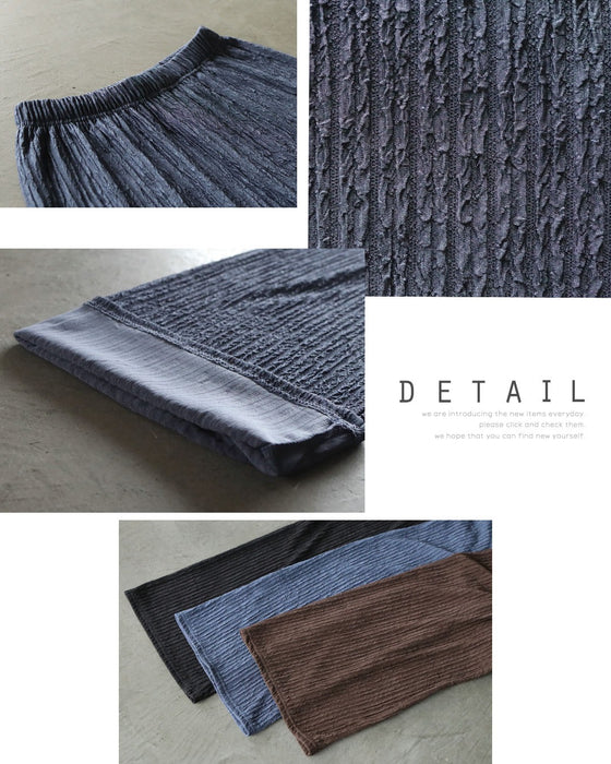 涼やかさと品格を両立。脚を出さない派のプリーツパンツ